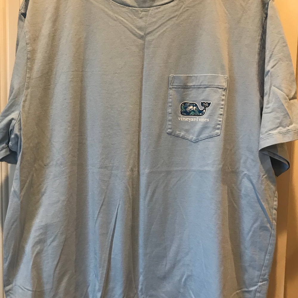 SS vineyard vines tshirt